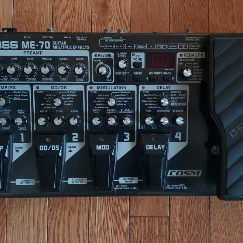 used 2011 Boss ME-70 Multi-Effect Unit Black - Effect Pedal