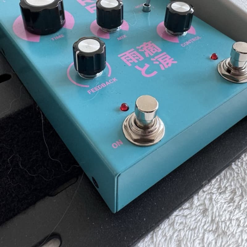 used 2022 - Present Dreadbox Raindrops Teal / Pink - Effect Pedal