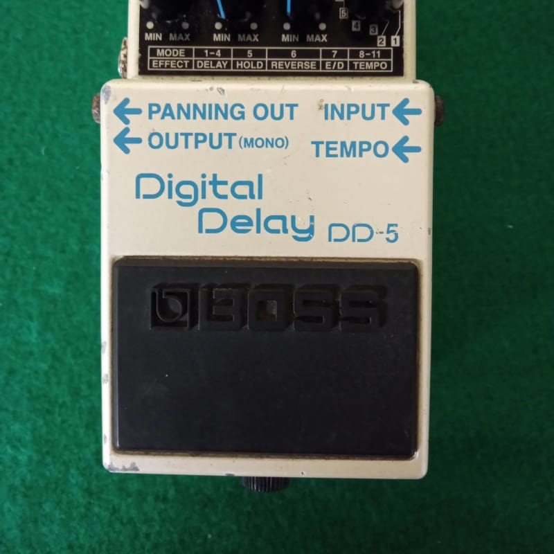 used 2008 - Present Boss DD-7 Digital Delay White - Effect Pedal