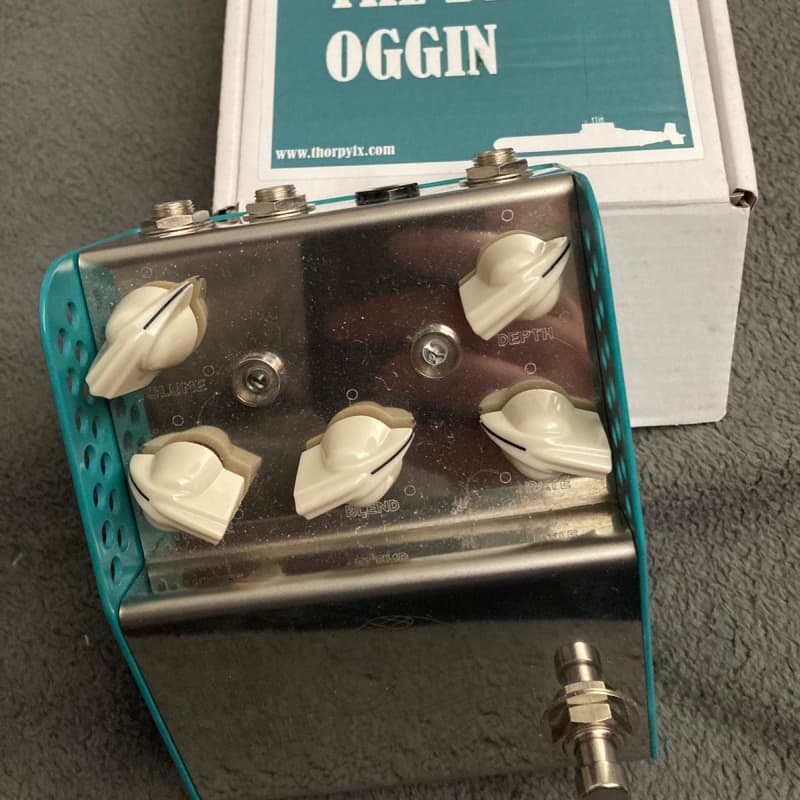 used 2018 ThorpyFX Deep Oggin Chorus/Vibrato Silver/Blue - Effect Pedal