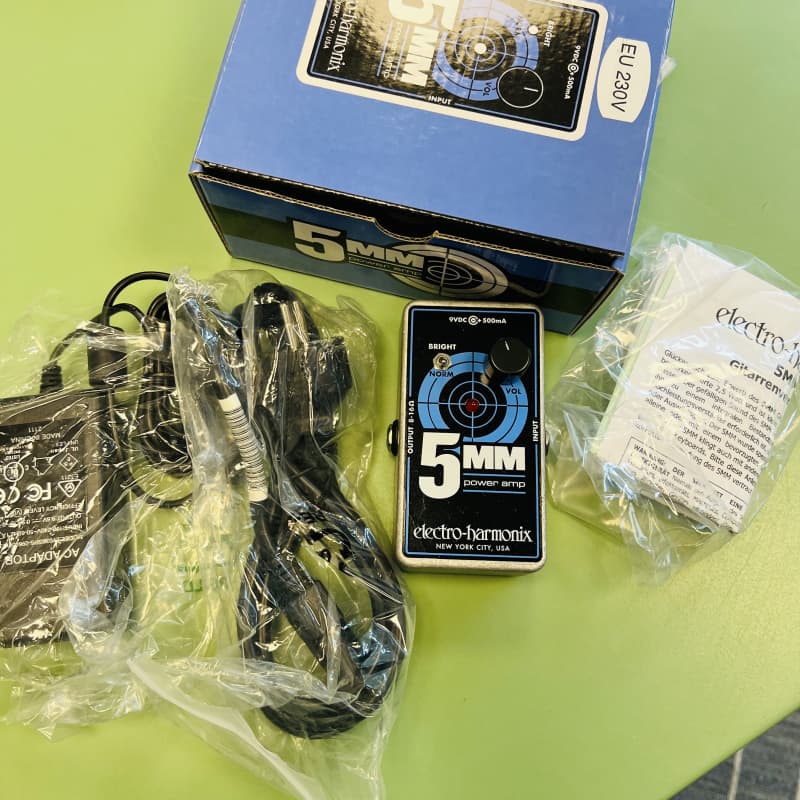 used 2019 - Present Electro-Harmonix 5mm Amp Black - Effect Pedal