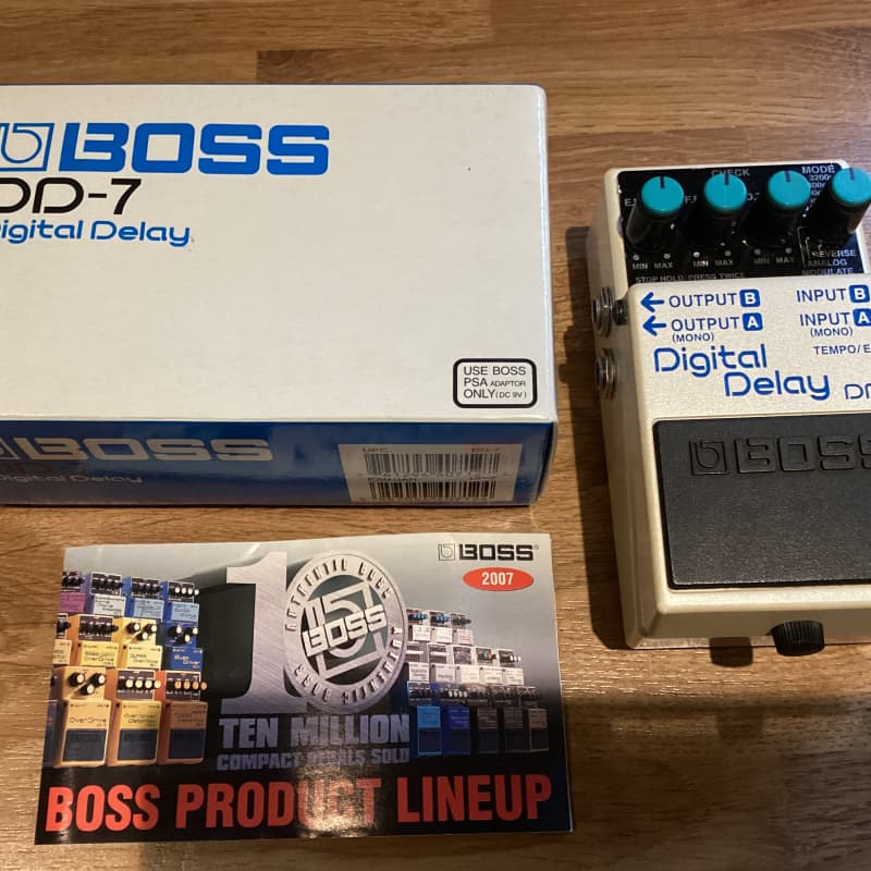 used 2008 - Present Boss DD-7 Digital Delay White - Effect Pedal