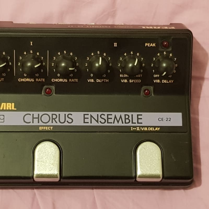 used 1980s Pearl CE-22 Chorus Ensemble Black - Effect Pedal