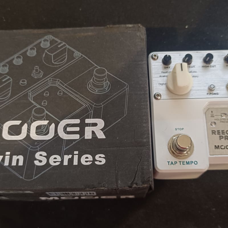 used 2015 Mooer ReEcho Pro White - Effect Pedal