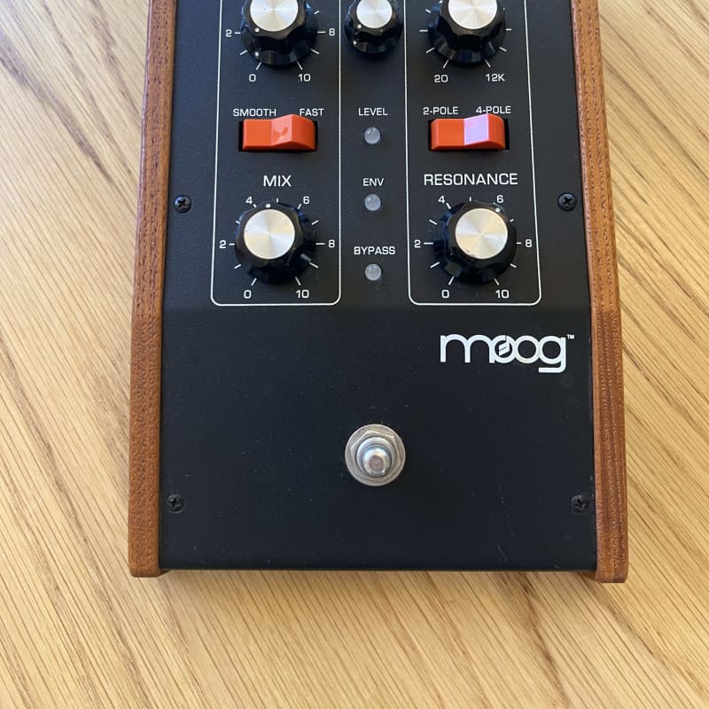 used 1998 - 2018 Moog MF-101 Moogerfooger Low Pass Filter with EP3 ... - Effect Pedal