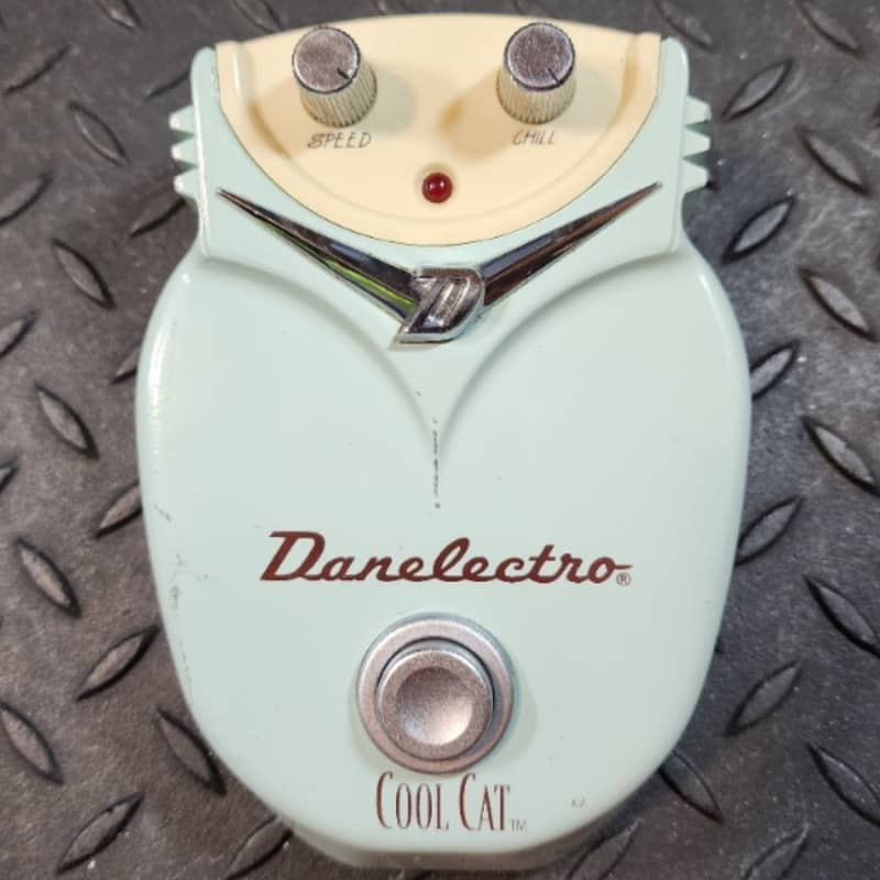 used 2000s Danelectro Cool Cat Chorus Blue - Effect Pedal