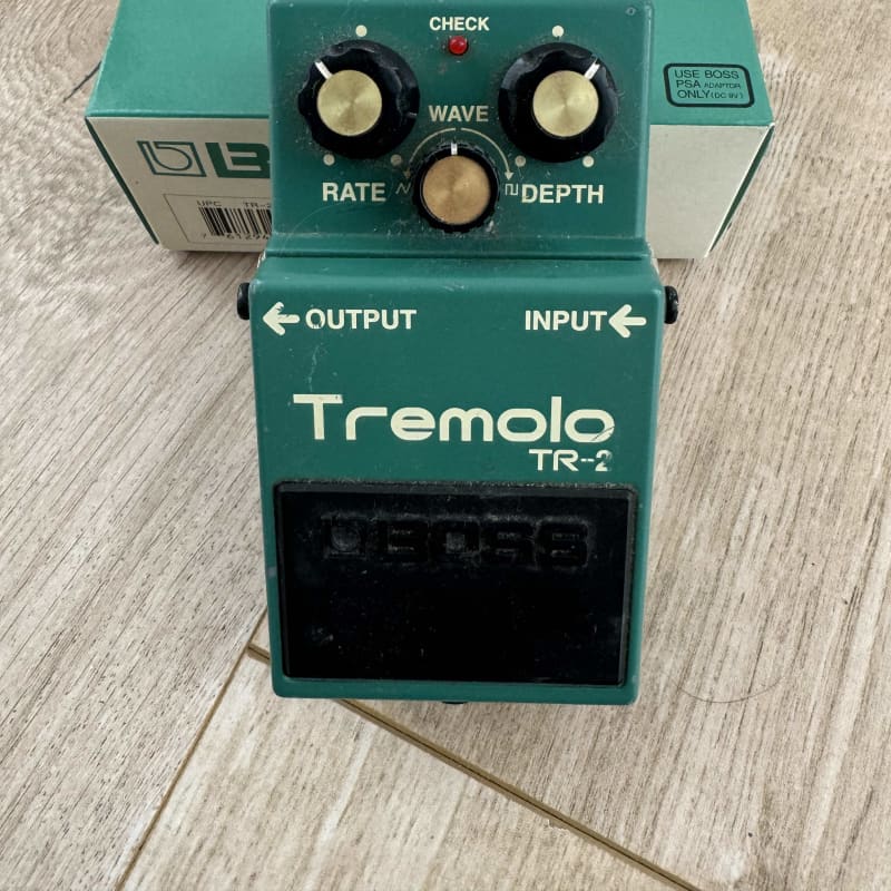 used 1997 - Present Boss TR-2 Tremolo (Silver Label) Green - Effect Pedal