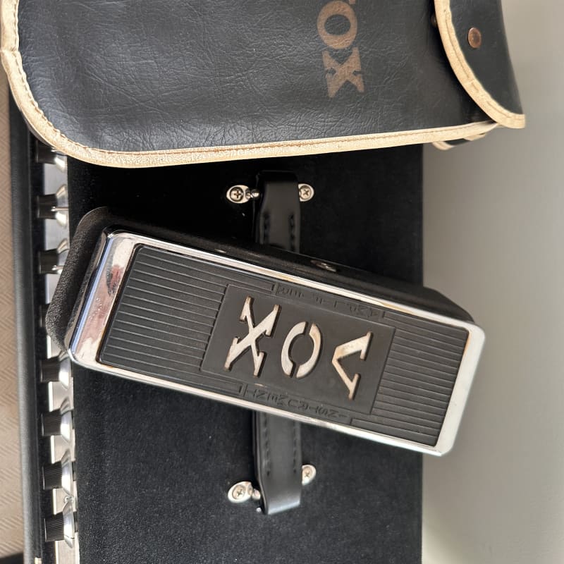 used 1967 - 1979 Vox V846 Wah-Wah Black / Chrome - Effect Pedal