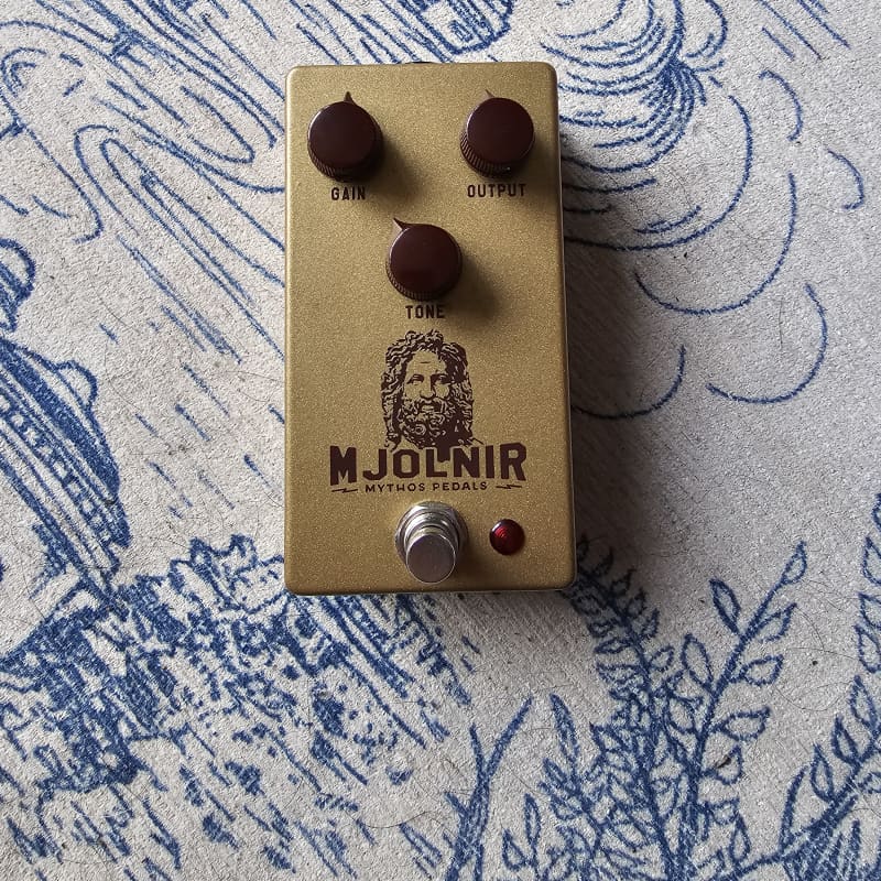 used 2010s Mythos Pedals Mjolnir Overdrive Gold with Red Knobs - Effect Pedal