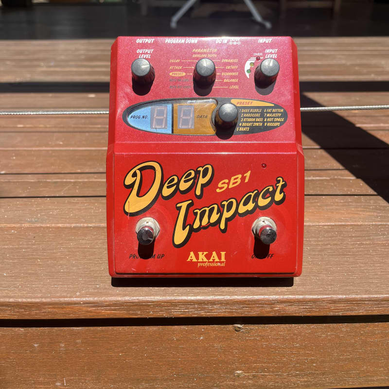 used 2000s Akai Deep Impact SB1 Red - Effect Pedal