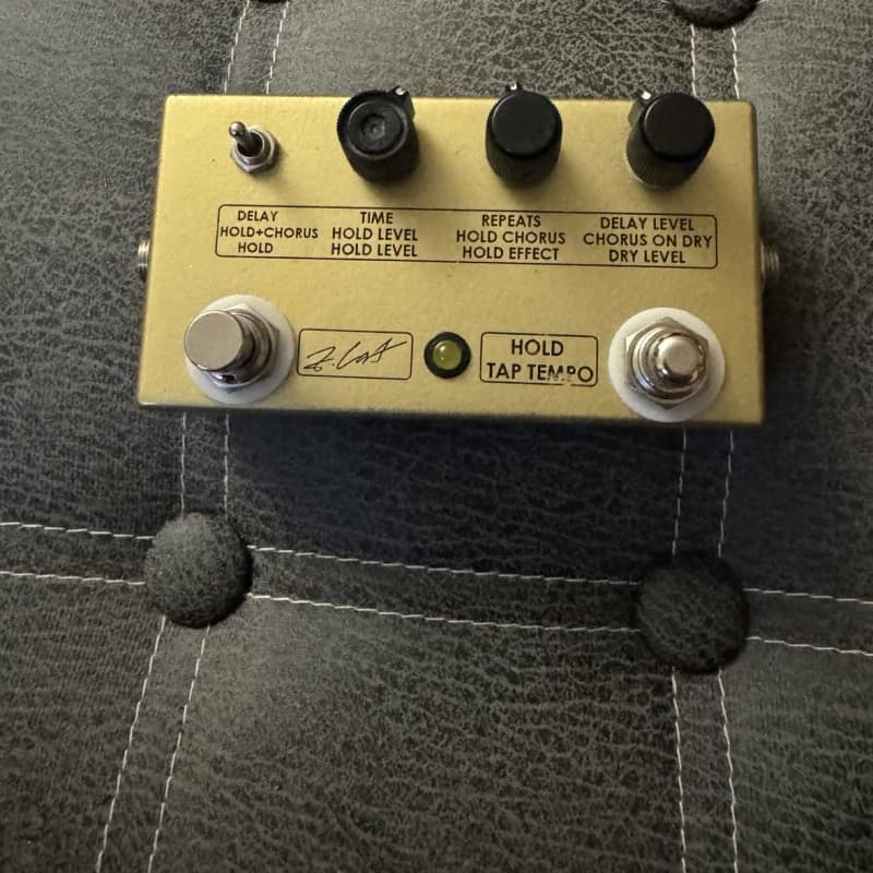 used 2010 ZCAT Hold - Delay - Chorus Gold - Effect Pedal