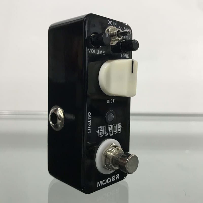 used 2010s Mooer Blade Black - Effect Pedal