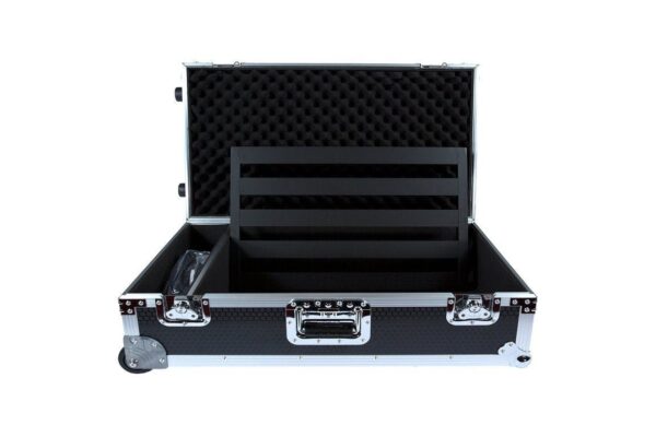 Pedaltrain Classic 3 with Wheeled Tour Case