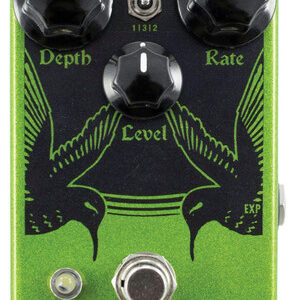 EarthQuaker Devices Hummingbird Repeated Percussion Tremolo Pedal V4