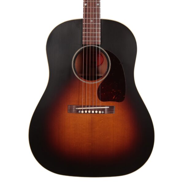 Gibson Custom Shop 1942 Banner J-45 Acoustic Guitar in Vintage Sunburst (38001)
