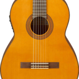 Yamaha GCGX122 Spruce Classical Guitar in Natural