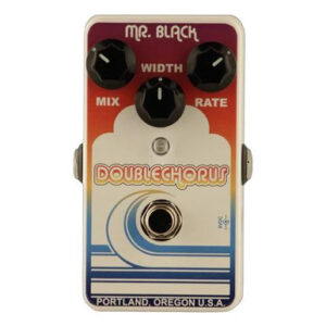 Mr Black DoubleChorus Diamond Sunset Chorus Pedal in White