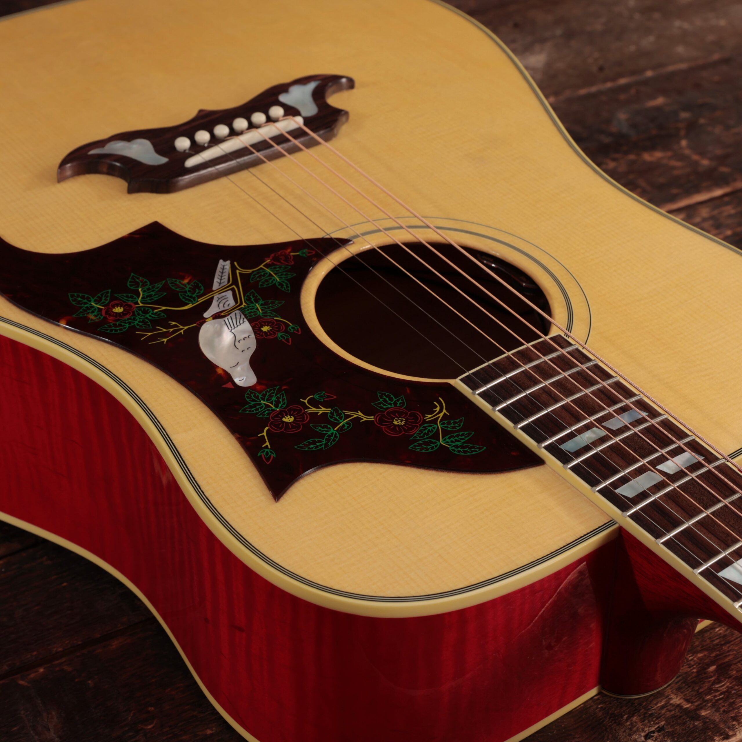 Gibson Dove Original Electro Acoustic Guitar in Antique Natural (34800)