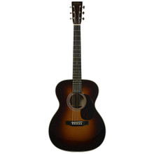 Martin 000-28EC Eric Clapton Signature Acoustic Guitar in Sunburst - Image 2