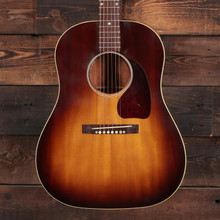 Gibson Custom Shop Murphy Lab 1942 Banner J-45 Light Aged Acoustic Guitar in Vintage Sunburst - Image 2