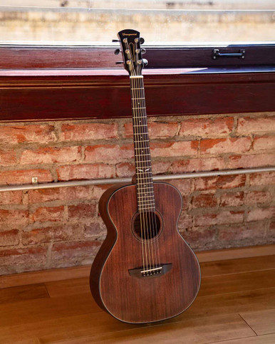 Orangewood Oliver Jr. Live Mini Grand Concert Travel Electro Acoustic Guitar in Natural Satin - Image 3