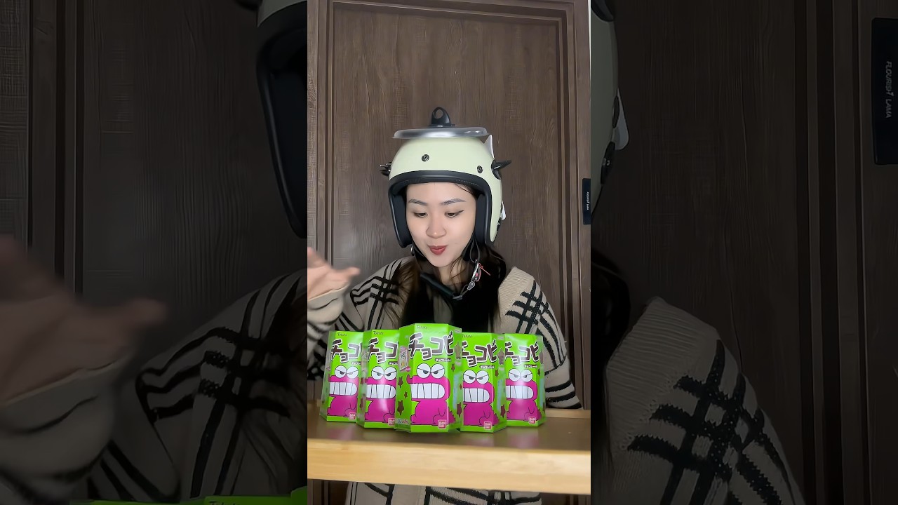 Ukulele TV – Review Bánh Chocobi Của Cu Shin Trong “Shin Cậu Bé Bút Chì “ Liệu Có Gì Ngon ? #shorts