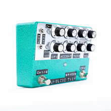 Shin's Music Dumbloid Twin Overdrive Pedal in Emerald Hammertone - Image 3
