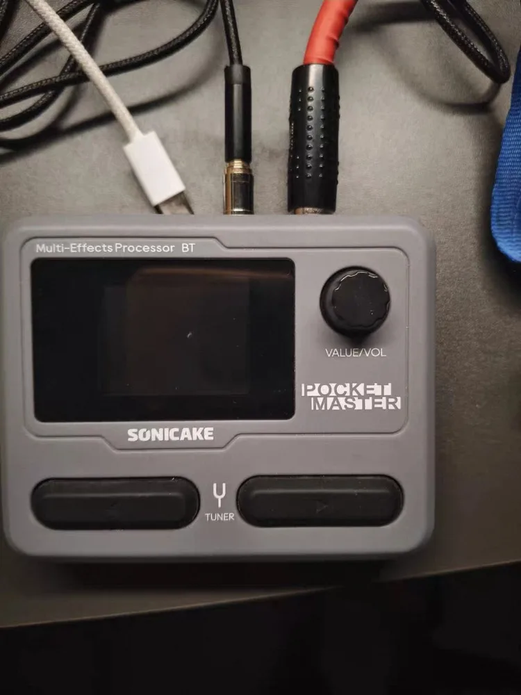 SONICAKE Pocket Master Mini Bass Amp 100 Multi-Effects Pedal APP