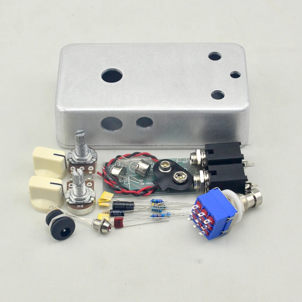 DIY Fuzz Face Pedal Kit Clone PCB Guitar Effects Pedal and Pre-drilled 1590B Enclosure
