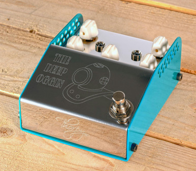 ThorpyFX Deep Oggin Analog Chorus & Vibrato Pedal