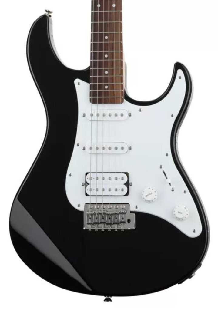 Yamaha Pacifica 012 Electric Guitar in Black