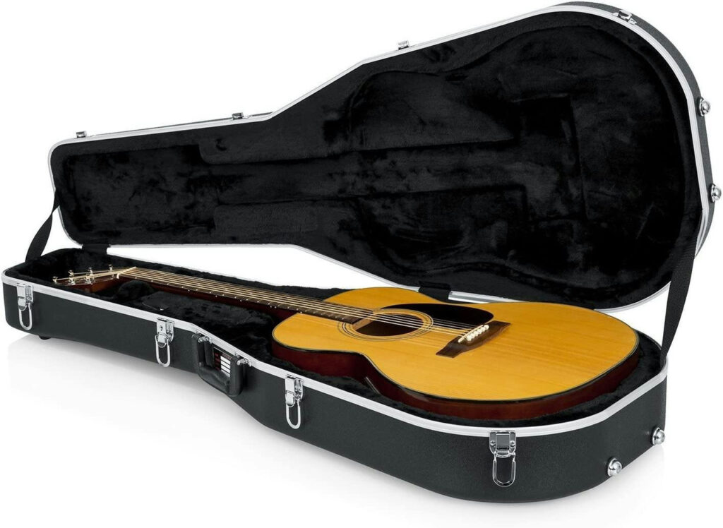 Gator Deluxe Molded Case for Dreadnought Guitars