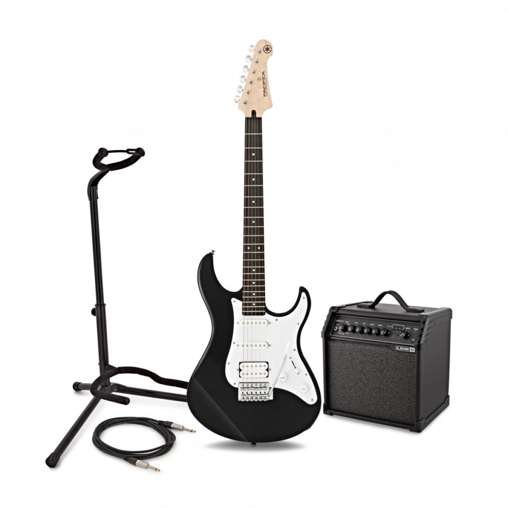 Yamaha Pacifica 012 Black & Line 6 Spider V 20 Pack