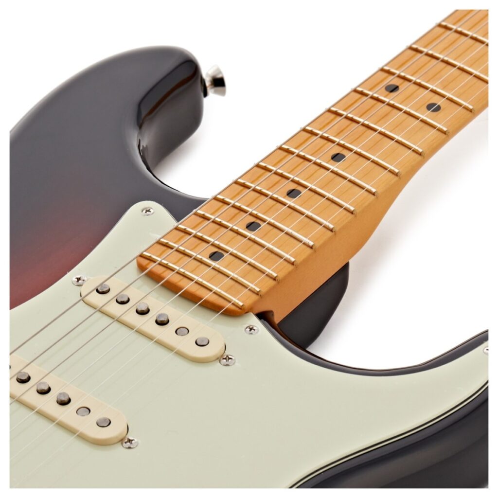 Fender Limited Edition American Pro II Stratocaster V MN 3-Tone Sunburst