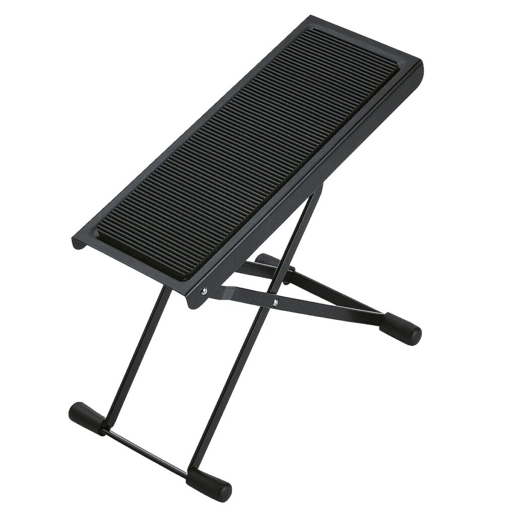K&M 14670 Guitar Footrest Black