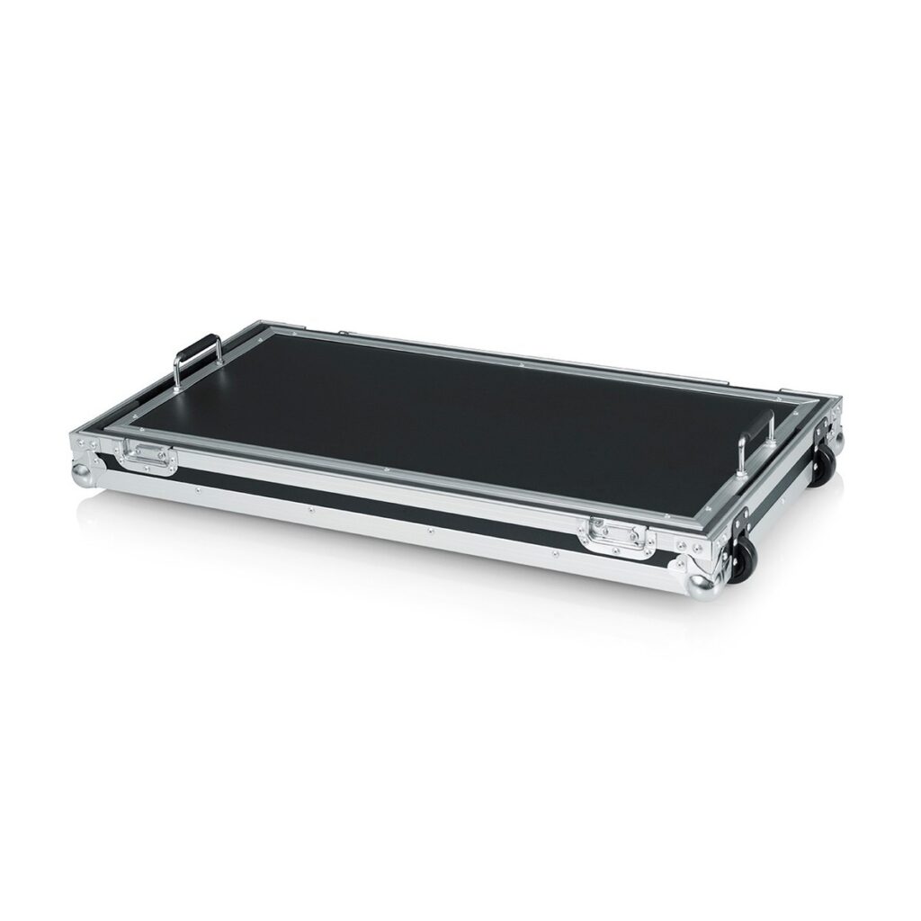 Gator G-Tour Extra-Large Pedal Board with Wheels