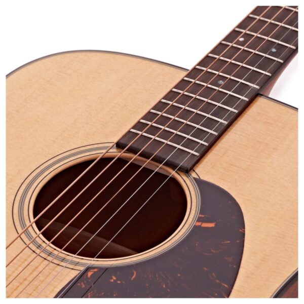 Martin D-18 #M2942399