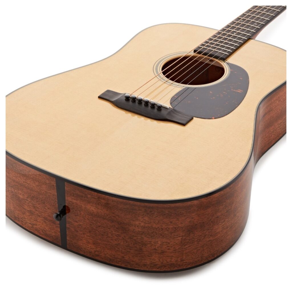 Martin D-18 #M3015699