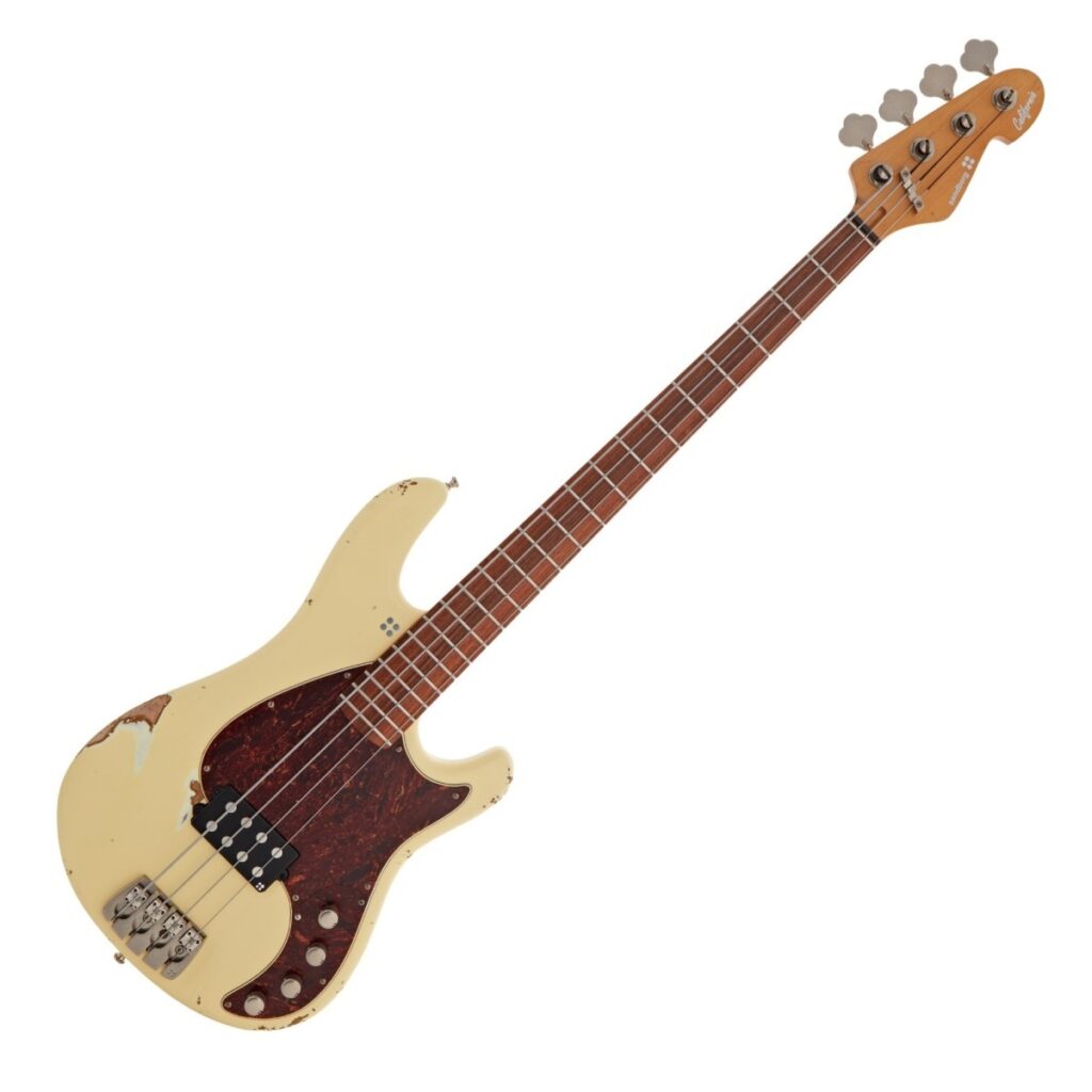 Sandberg California VM 4-String Hardcore Aged Creme