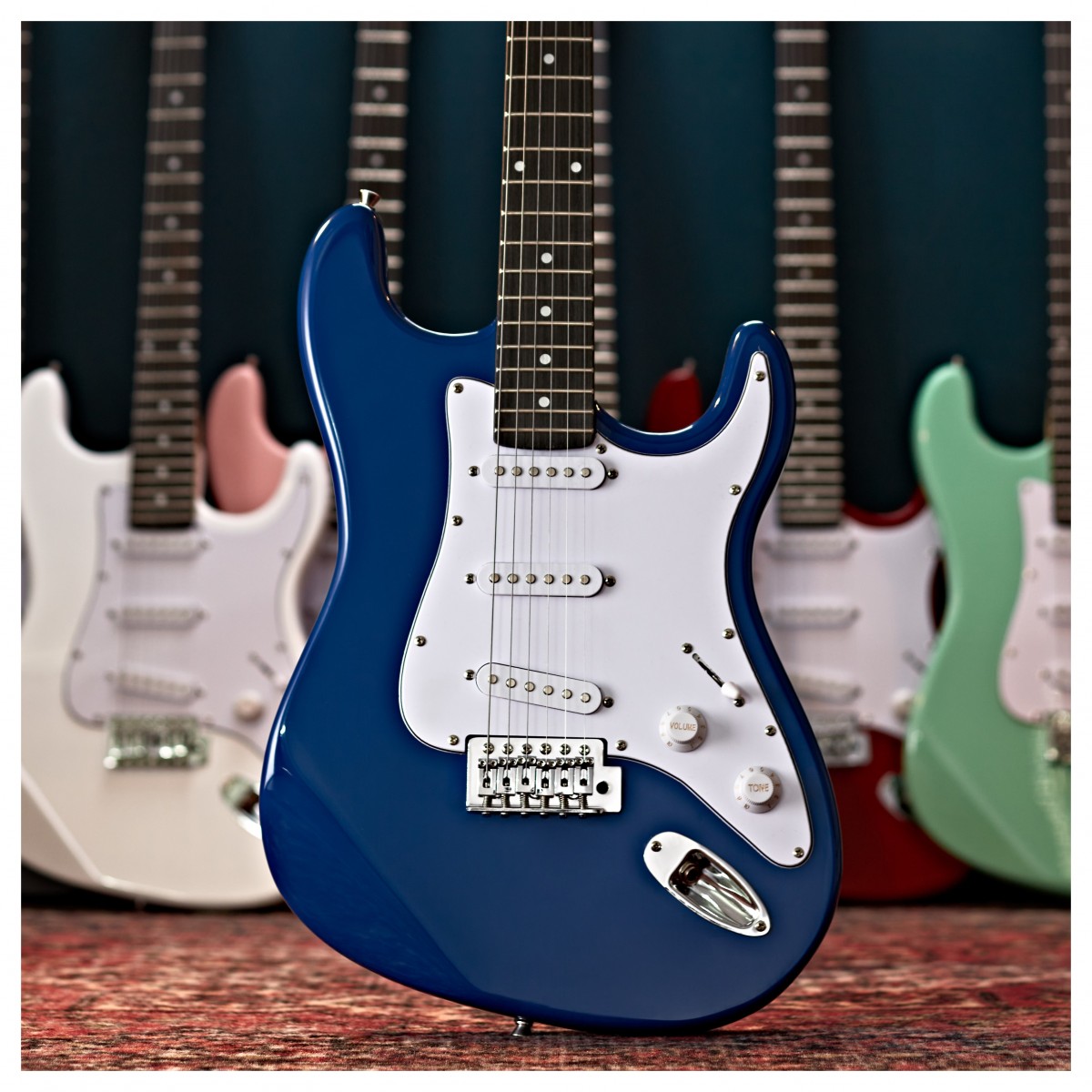 LA Electric Guitar Blue 15W Guitar Amp & Ultimate Accessory Pack