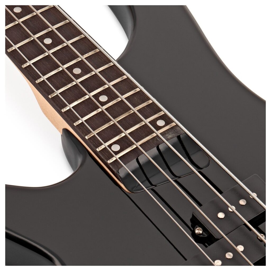 Chicago Left Handed Bass Guitar Black 15W Bass Amp & Accessory Pack
