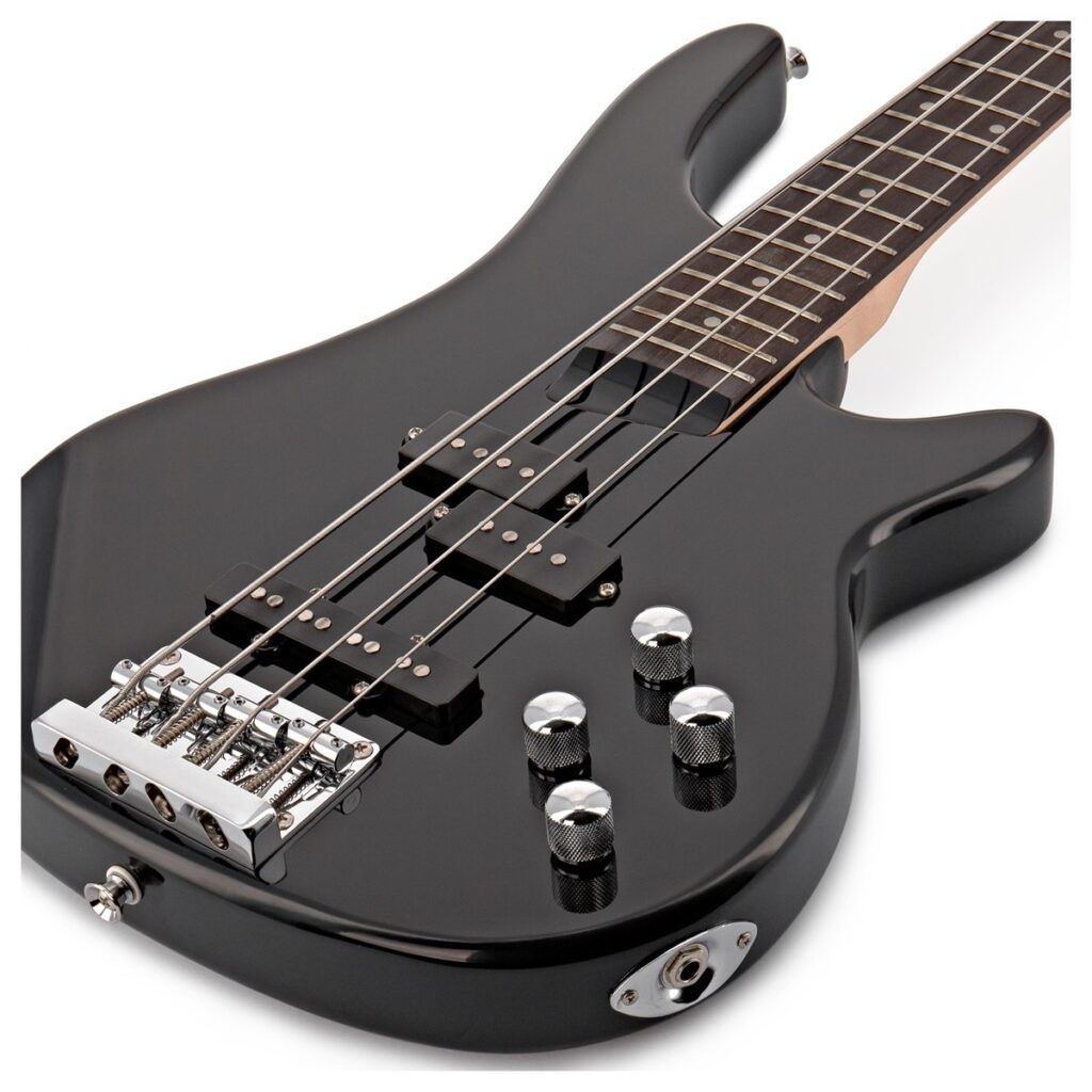 3/4 Chicago Bass Guitar Black 15W Bass Amp & Accessory Pack