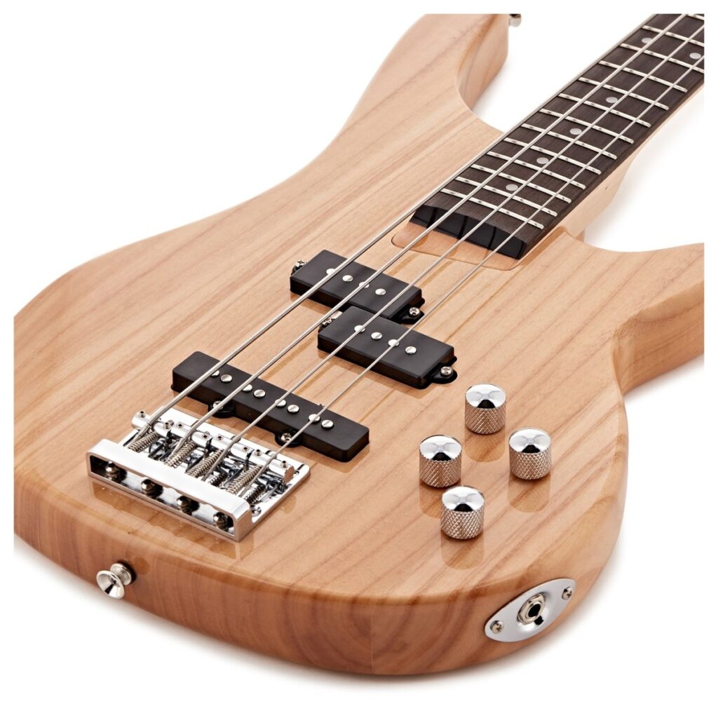 3/4 Chicago Bass Guitar Natural 15W Bass Amp & Accessory Pack