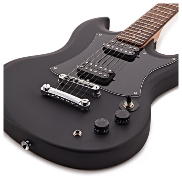 Brooklyn Electric Guitar Black 10W Guitar Amp & Accessory Pack