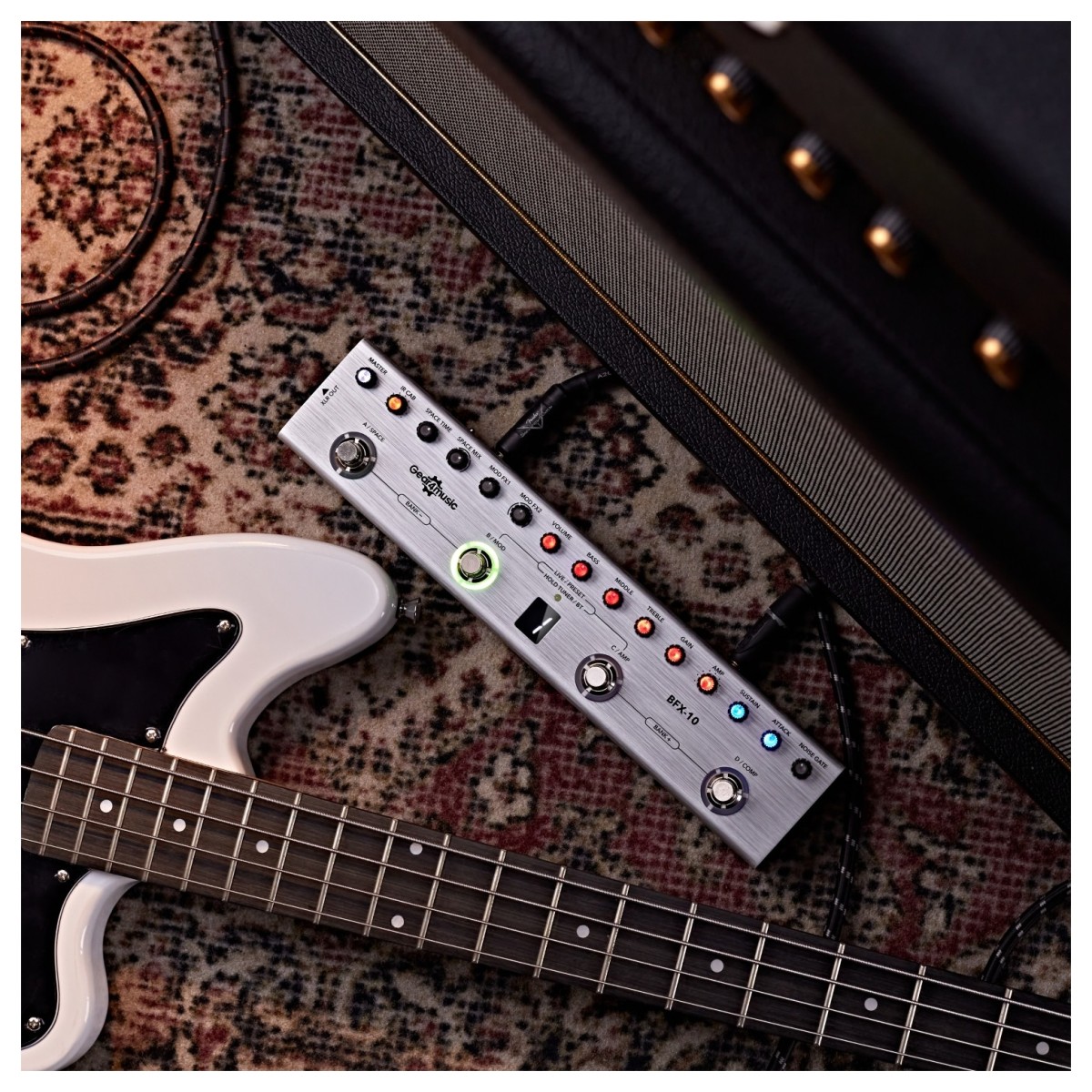 Bass Multi Effects Pedal - Image 2